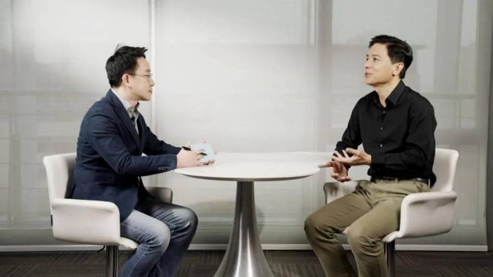 对话李彦宏说不要重复造轮子,ai的十倍机会在别处,你认同吗?