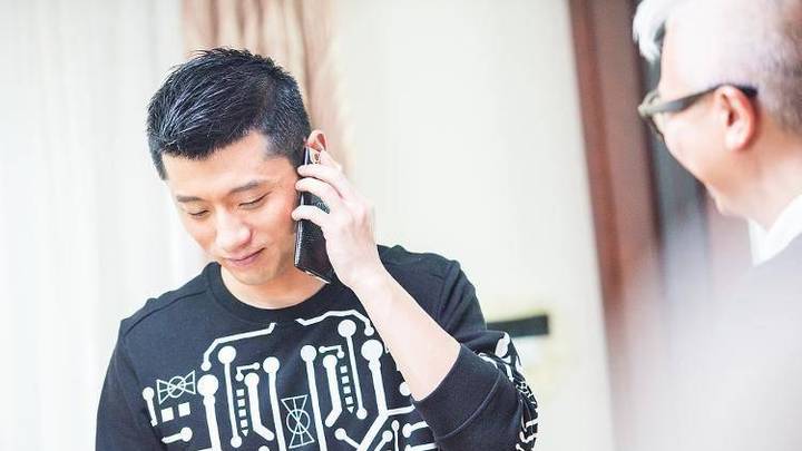 张继科事件中,赌博、将私人视频送人,是否违法?