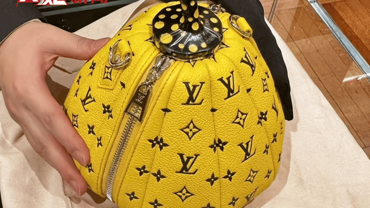 女子花64000元买lv包被坑,你怎么看?