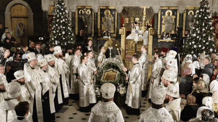 泽连斯基要将本国圣诞节改为12月25日向西方看齐,是在挑衅俄罗斯吗?