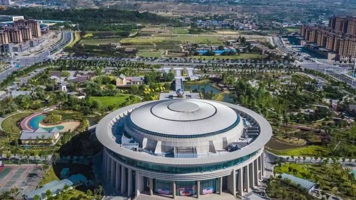 还没脱贫就耗资9亿多建设市民公园,如何避免“面子工程”?