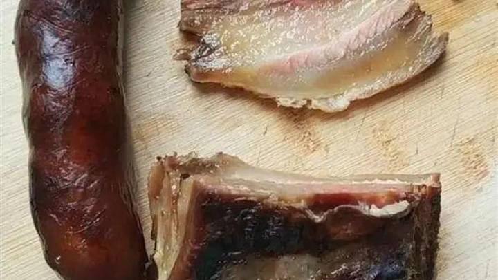 四川两县禁止私熏腊肉,你认为是否合理?