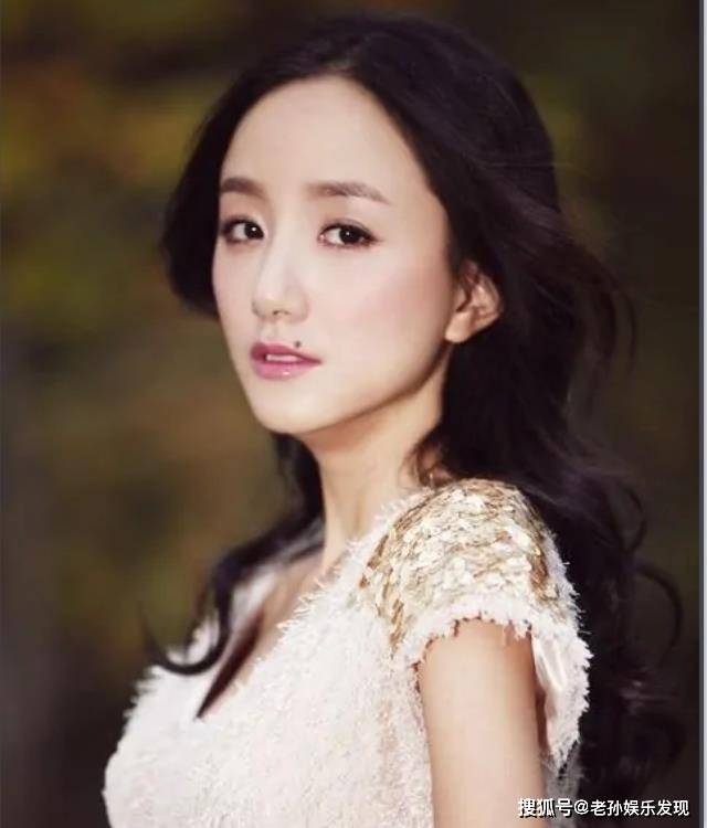 上图:李倩饰演林巧儿 上图:刘琳饰演齐妻