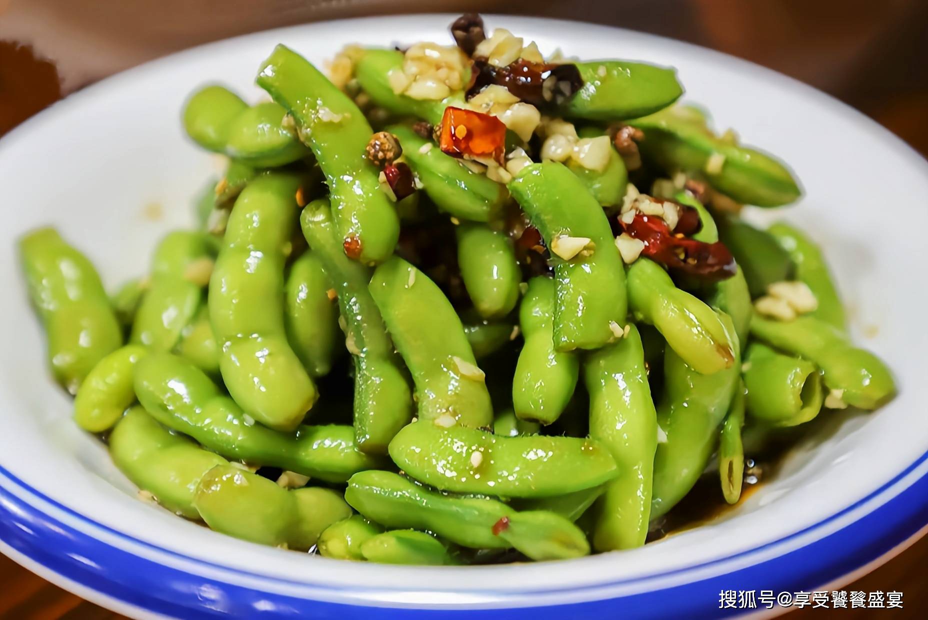 凉拌酸辣毛豆及凉拌蒜香毛豆做法