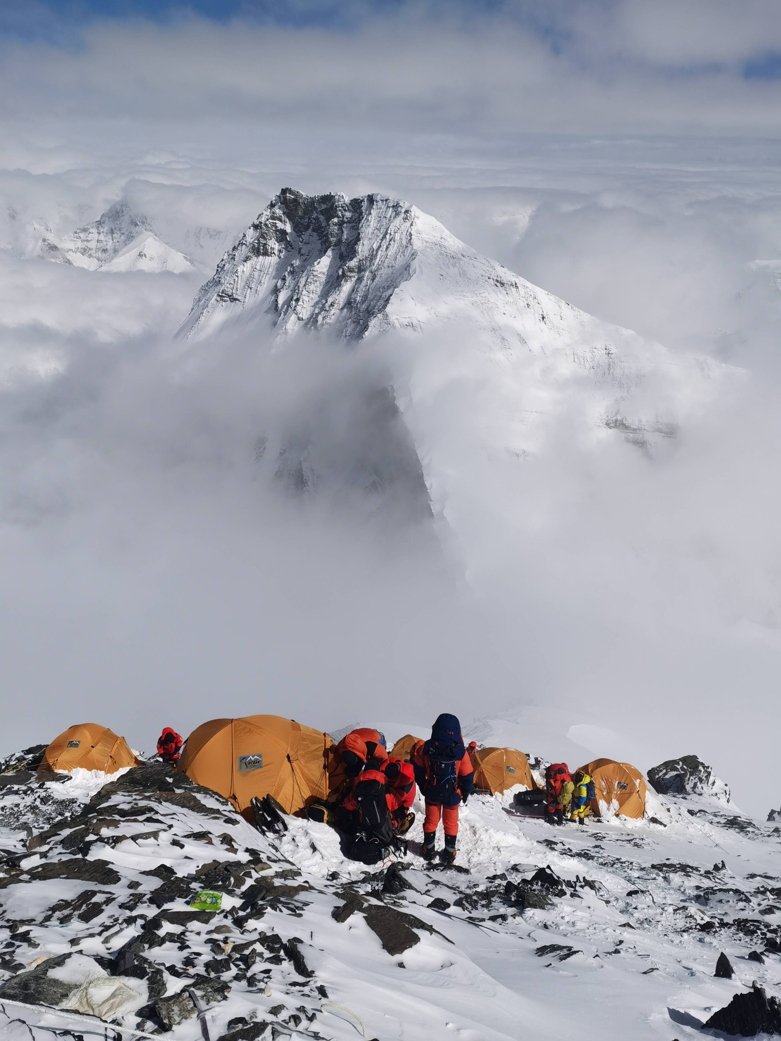 两次登顶珠峰的探险家汝志刚讲述珠峰南北坡的差别