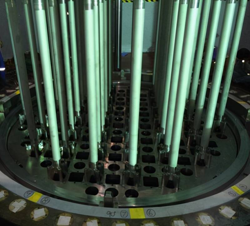 碳化硼核反应堆控制棒