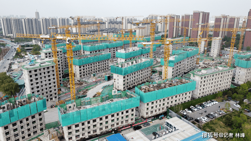 该工程位于丰台区长辛店镇辛庄村,工程为精装住宅项目,总建筑面积为12