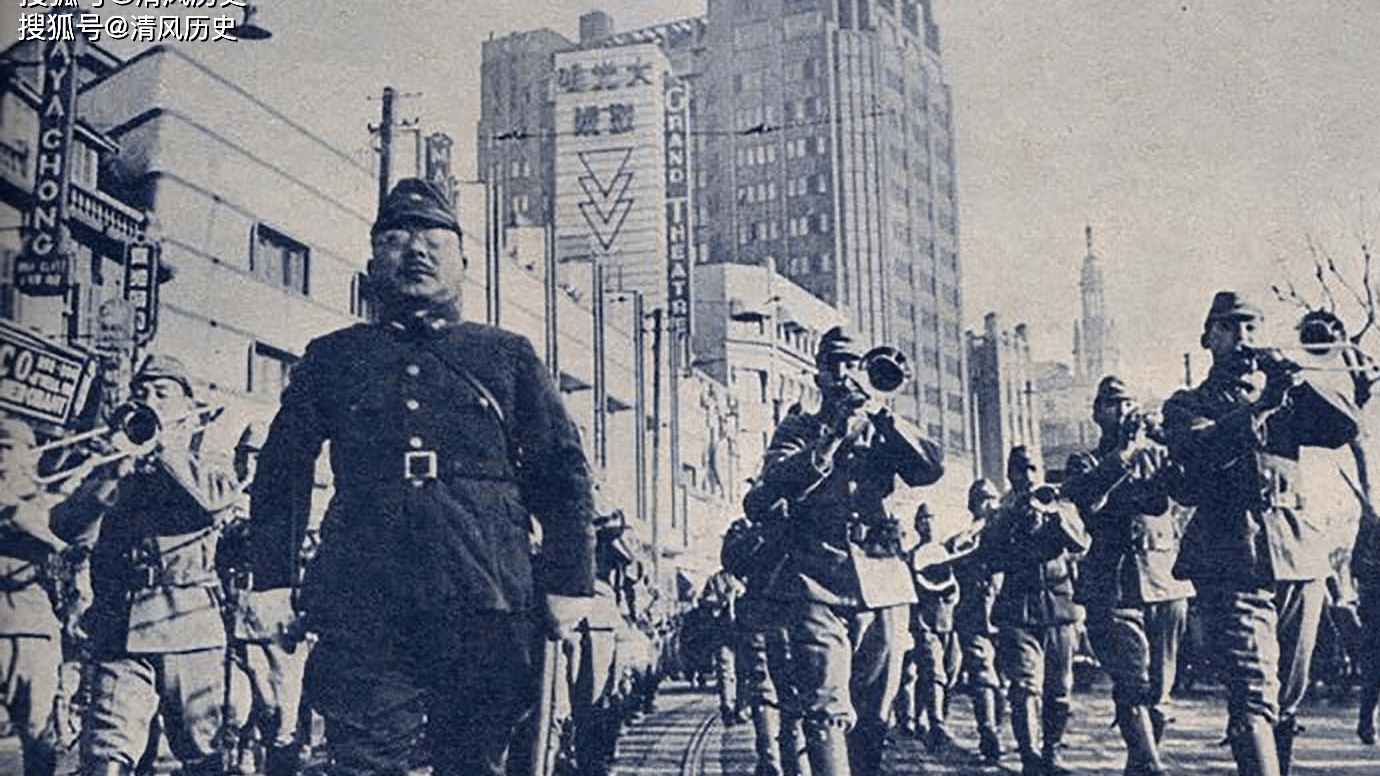原创珍贵的抗日战争照片日本士兵装备精良中国士兵还拿着火绳枪