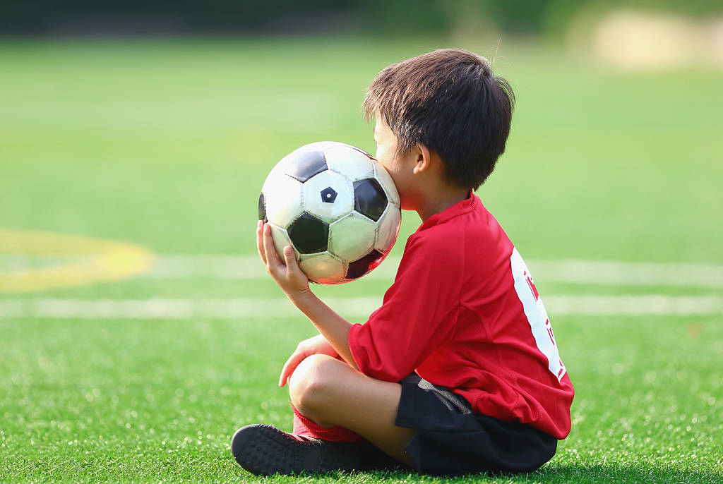 我国青少年足球培训现在发展的如何?