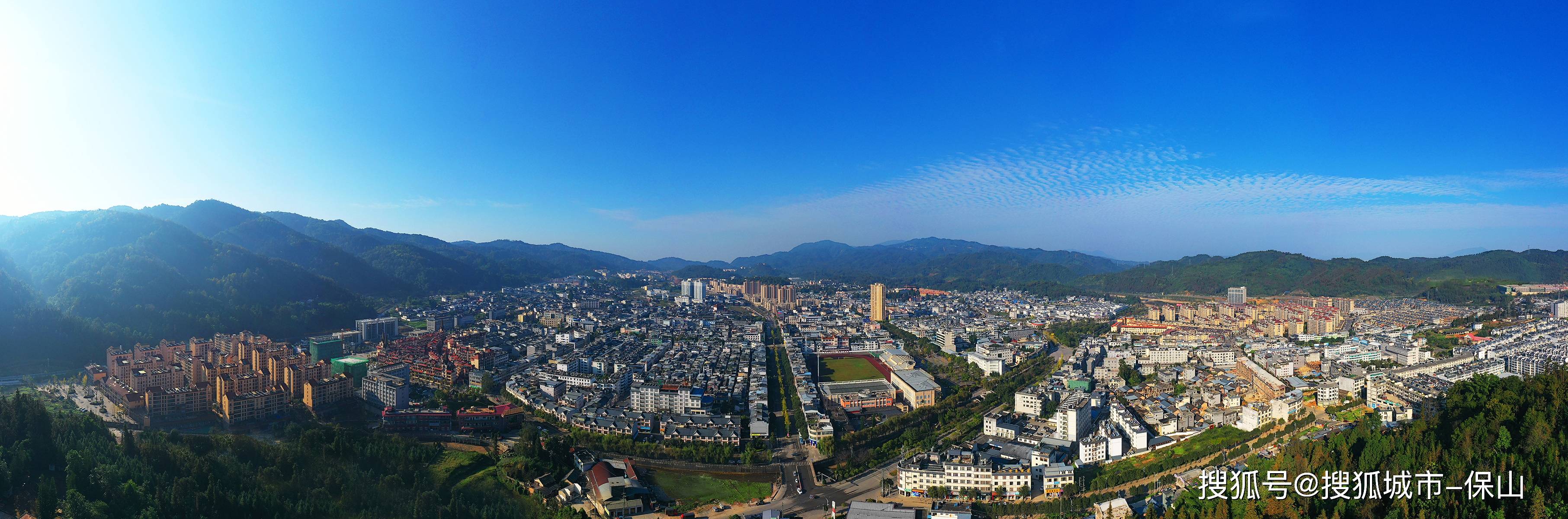 龙陵:铆足干劲 高质量建设好美丽家园