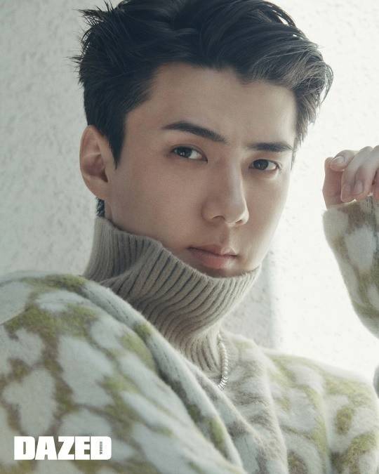 exo吴世勋最新杂志写真曝光 似温润如玉贵公子