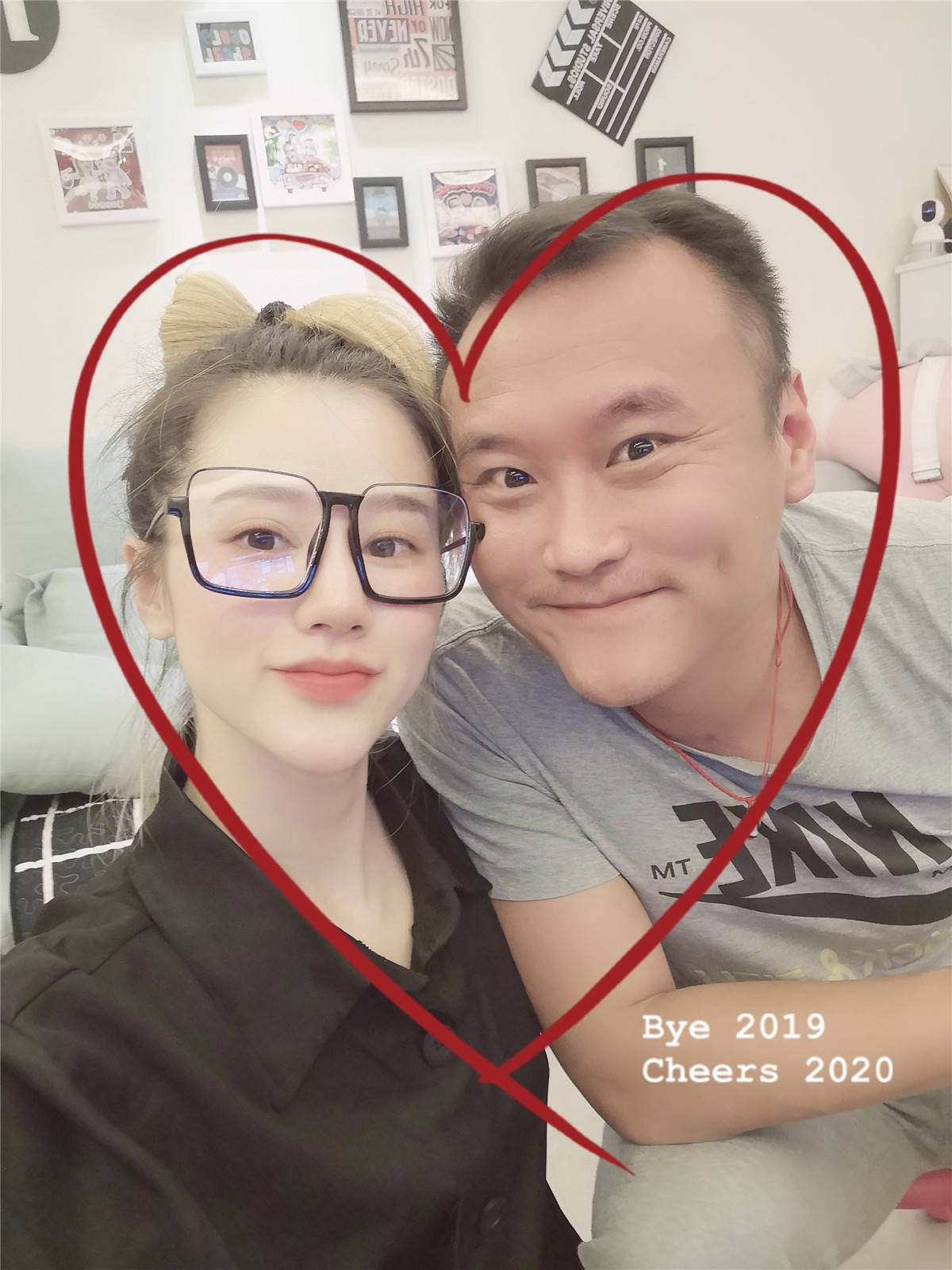 徐云龙老婆大蘑菇王骞钤国安徐云龙和新婚妻子王骞钤国安徐云龙和