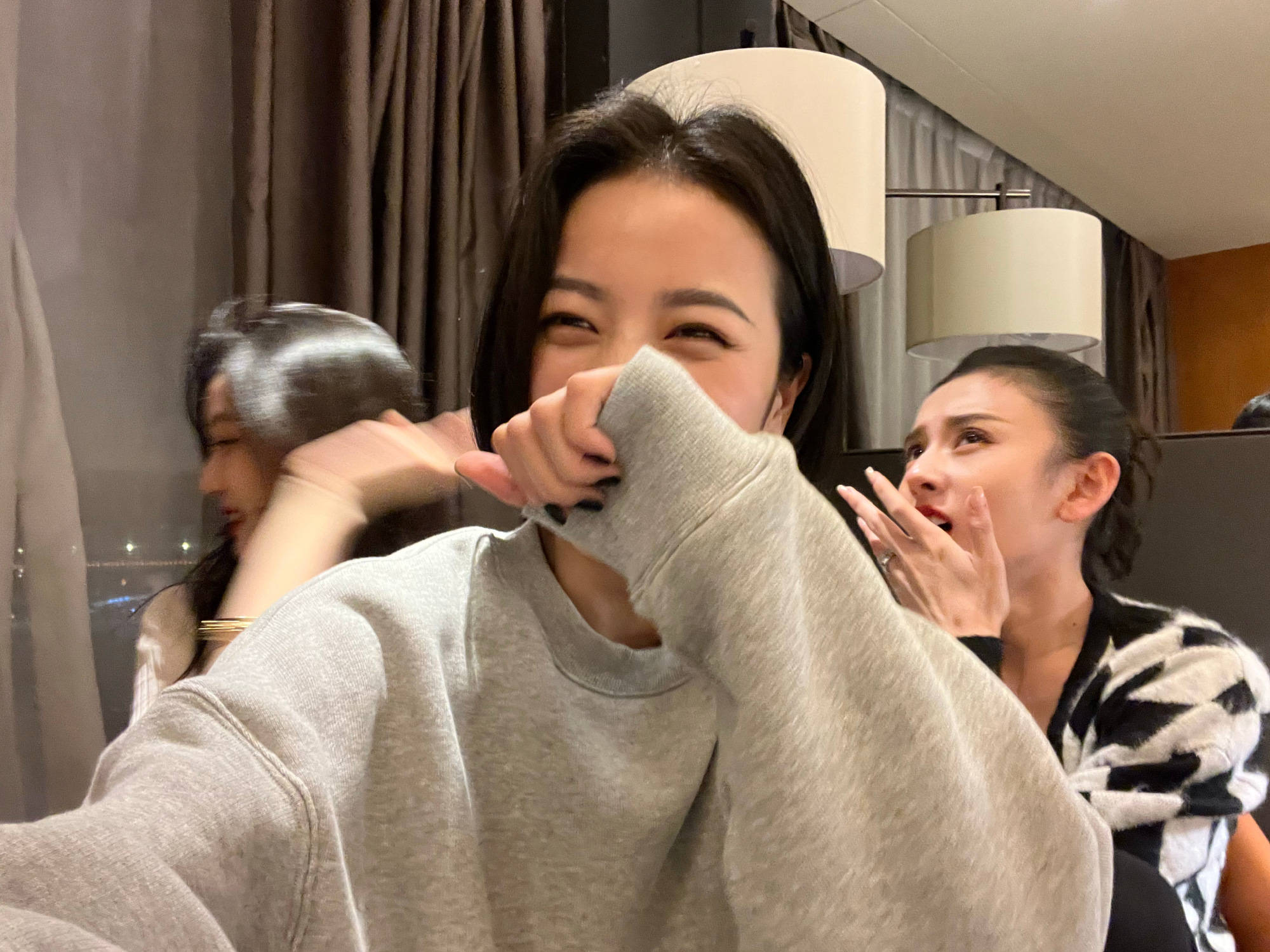 修罗现场宋祖儿孙千陈都灵为周雨彤争风吃醋