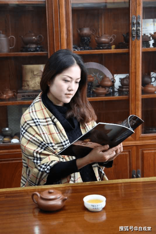 自观堂|徐丹萍——人美壶更美,紫砂的返璞归真