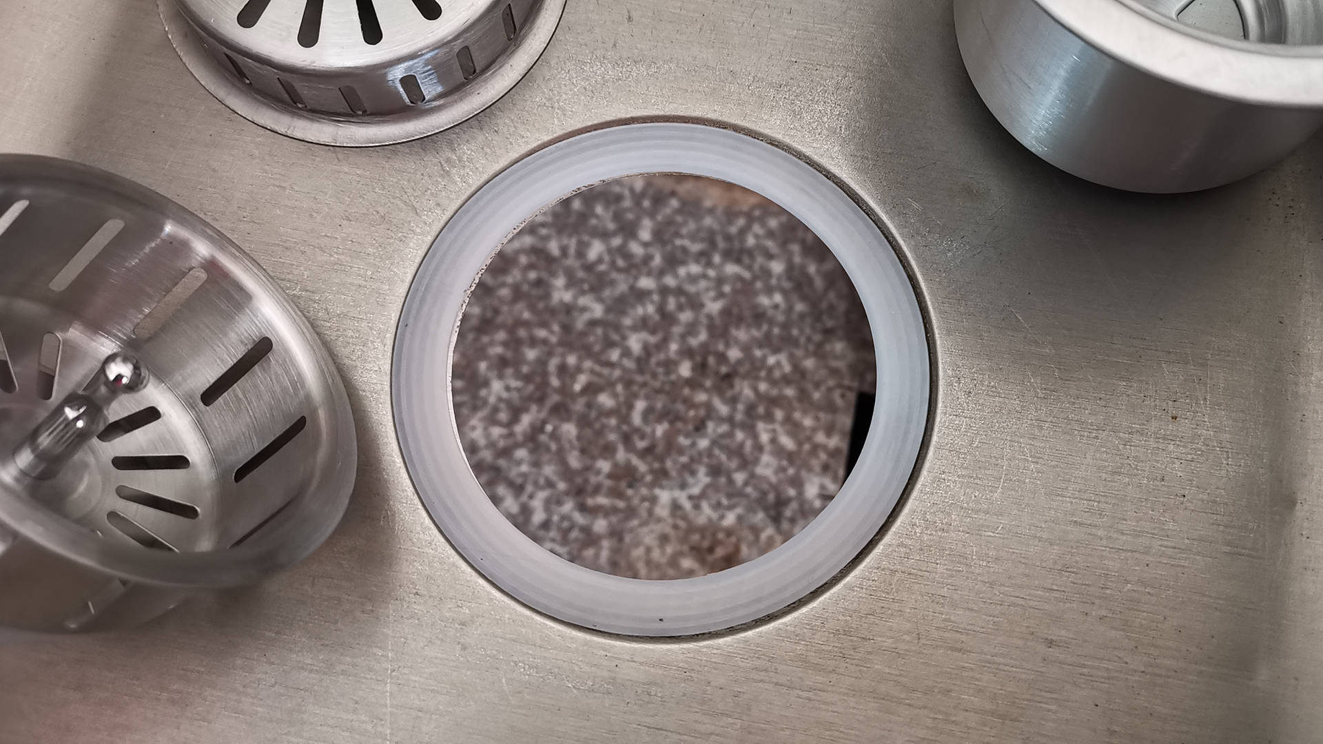 潜水艇多层防水双洗菜盆CSQ-12下水管套拆，彻底处理溢水问题