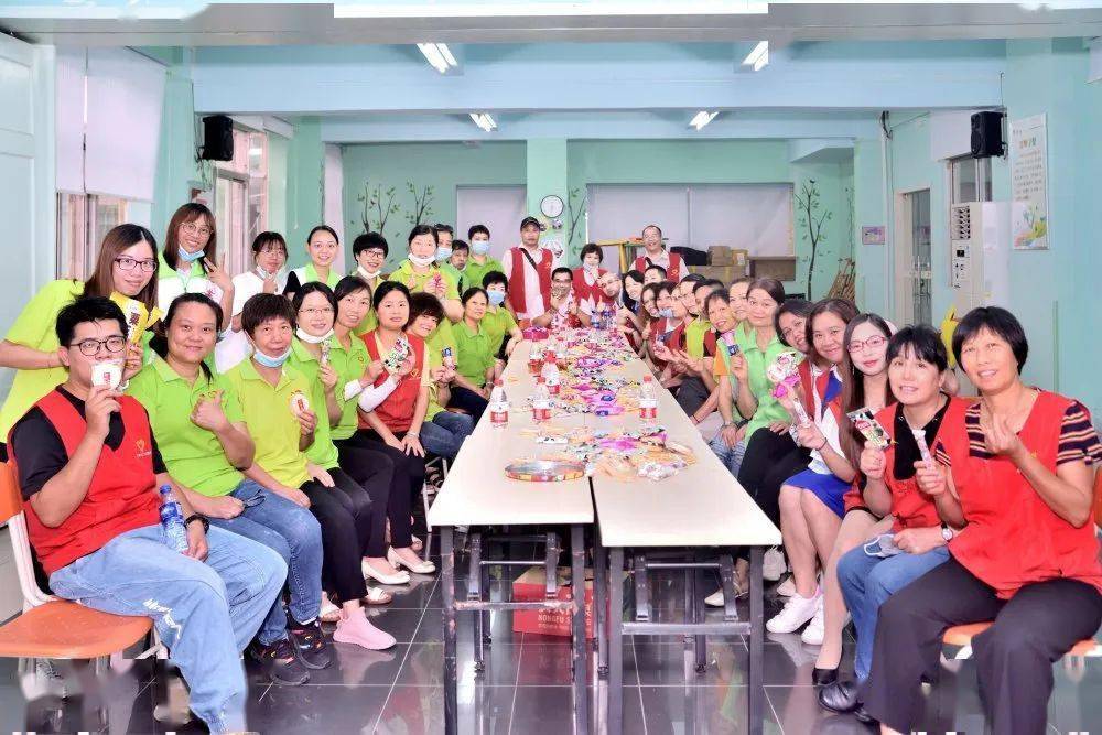 2062b979e2c342ac88e3a3c62d8faa2d.jpeg