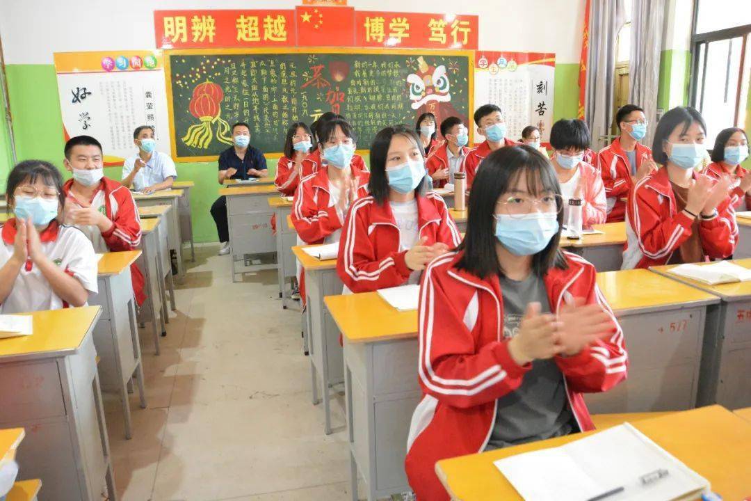 高三|省高考阅卷专家为五中高三学生支招