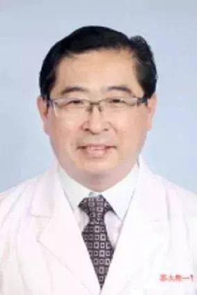专家介绍从六月份起,苏大附一院呼吸与危重症医学科黄建安教授为首的