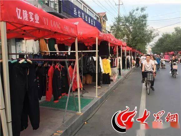 地摊经济，菏泽行动了！东方红大街夜市、早市时间分别延长！