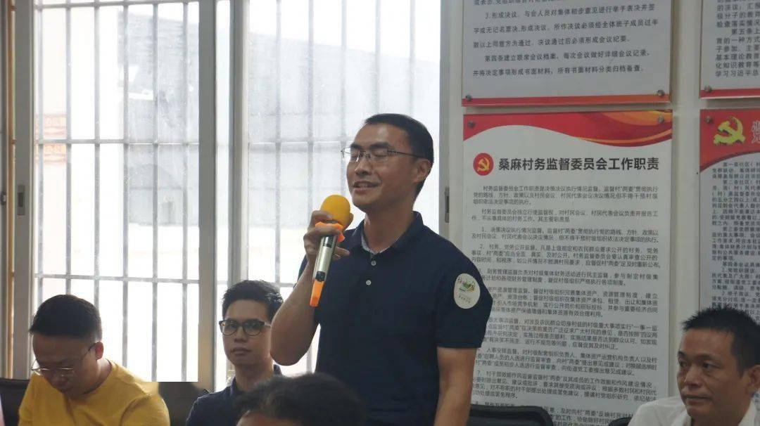 爱心助农老总_爱心简笔画(2)