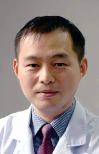 同龄人|娃比同龄人矮，要不要打生长激素？父母不高