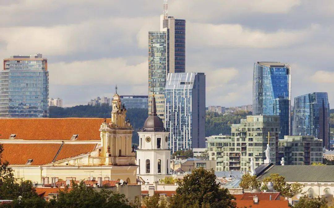 维尔纽斯是立陶宛的首都和最大城市,也是立陶宛的主要经济中心和波罗