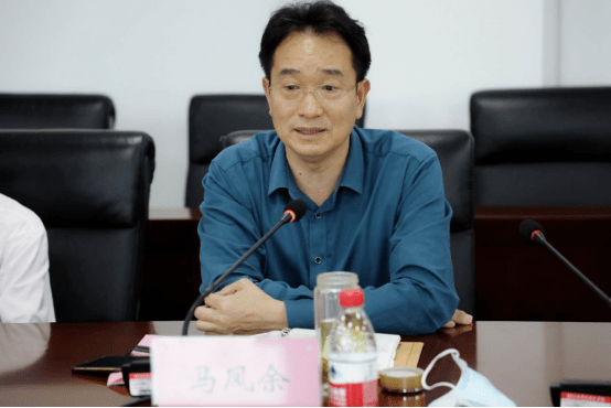 湖北民族大学科技学院与中软国际共建大数据产业学院签约及揭牌仪式