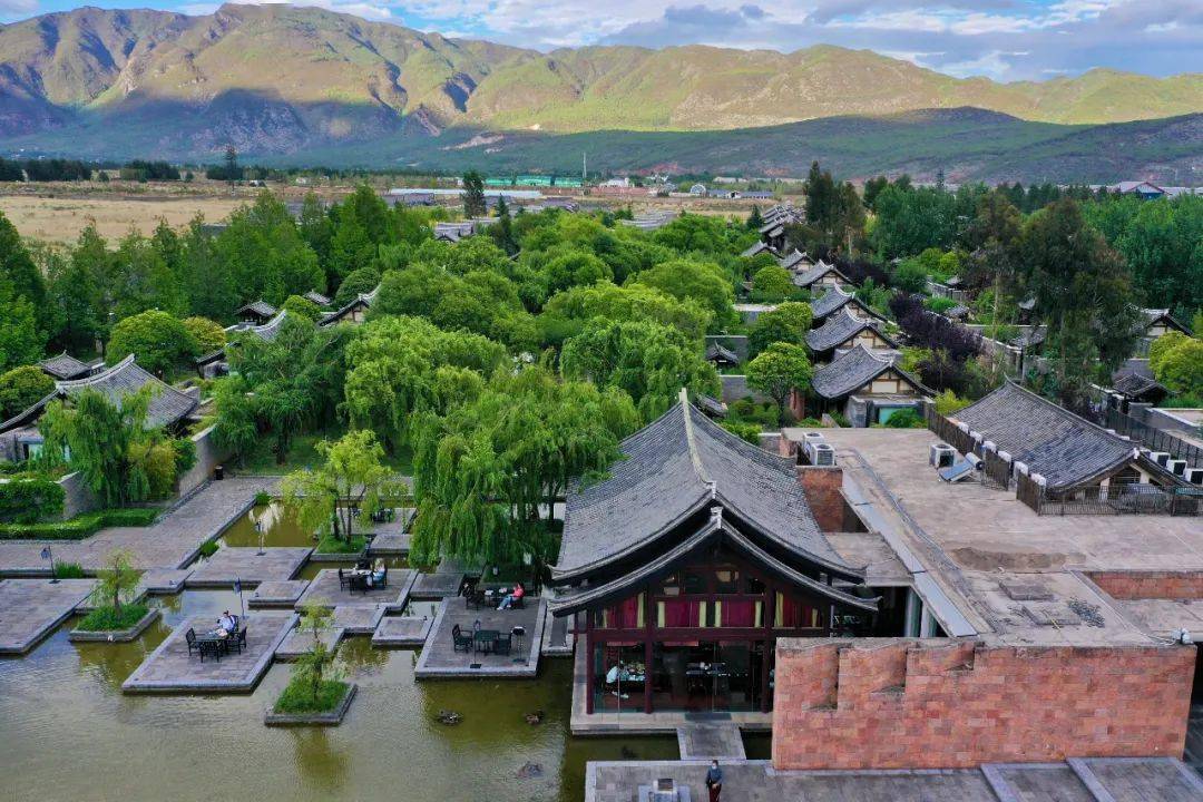 丽江悦榕庄|中式园林,静谧庭院,玉龙雪山是它的背景墙
