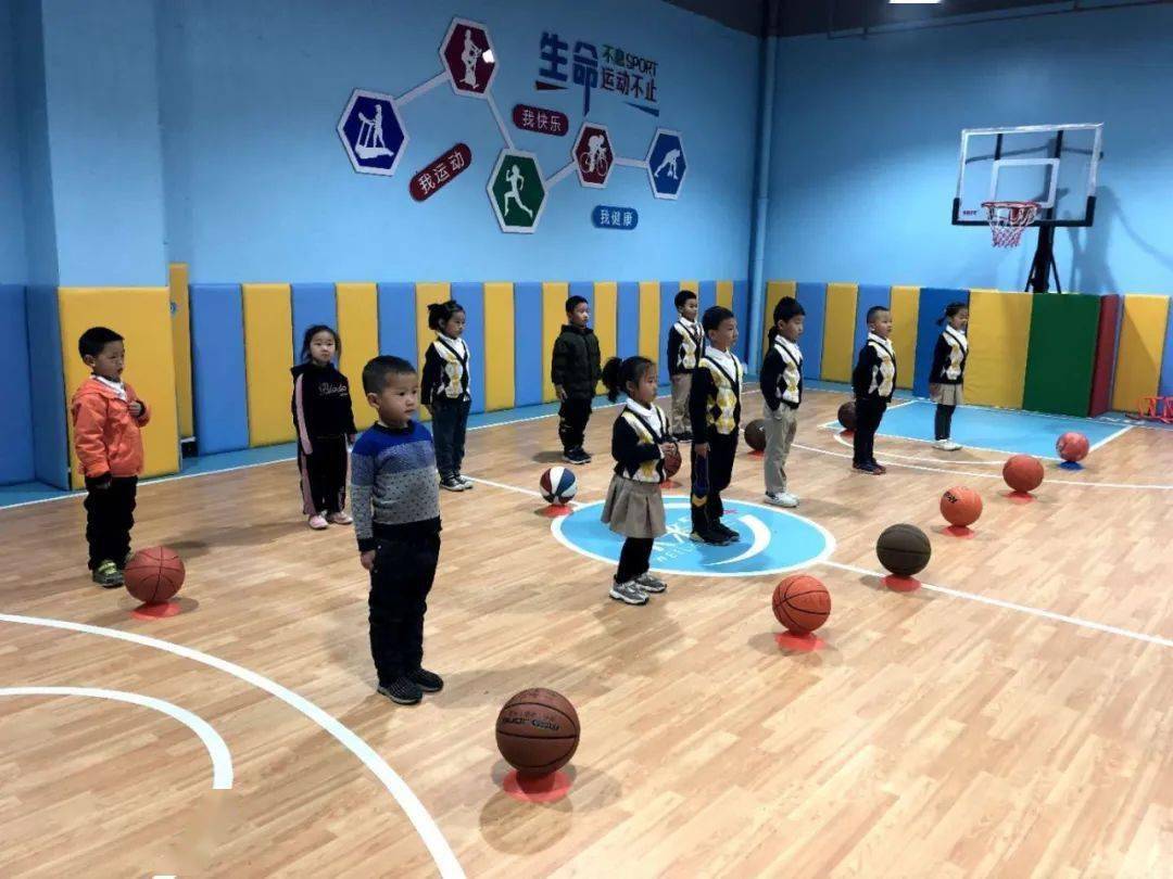 俱乐部是一家专注为4-12岁幼儿和青少年的体育培训机构,主营篮球和