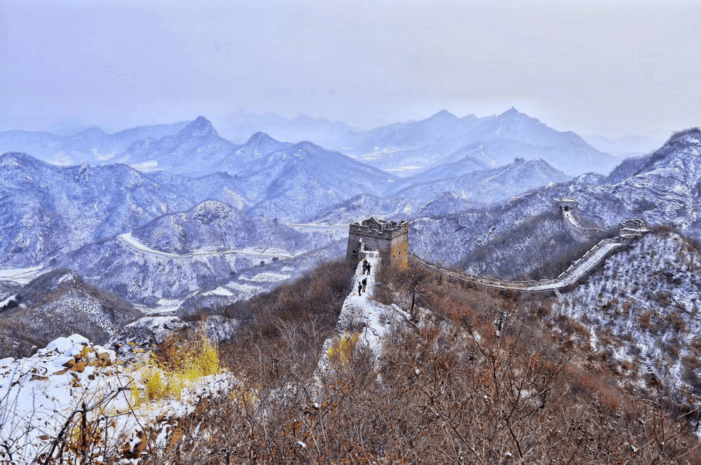 唐山境内的明代长城主要分布于迁安市,迁西县,遵化市.