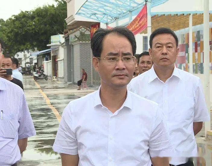 陆丰市长调研美丽乡村景观示范带规划建设工作