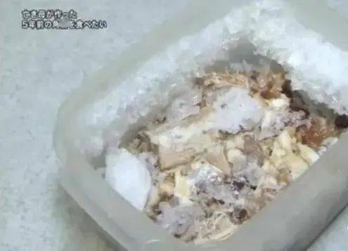 炖肉|女儿把她做的最后一道菜冻进冰箱五年。如今她重温了这个味道母亲突然去世