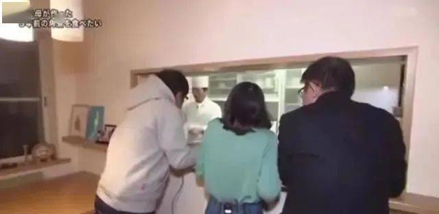 炖肉|女儿把她做的最后一道菜冻进冰箱五年。如今她重温了这个味道母亲突然去世