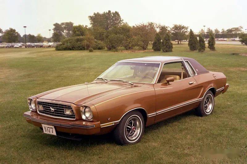 1980 ford mustang 而野马家族最新电动跑旅成员mustang mach-e gt在