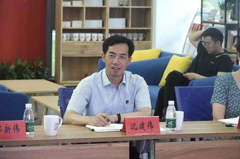 针对下一步加大提升科技创新平台建设工作,沈建伟指出,我县科技创新