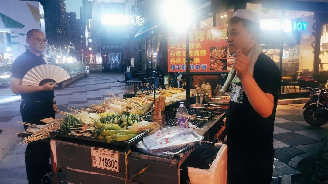 宁波摆摊人 | 甬城地摊集市种草防踩雷指南