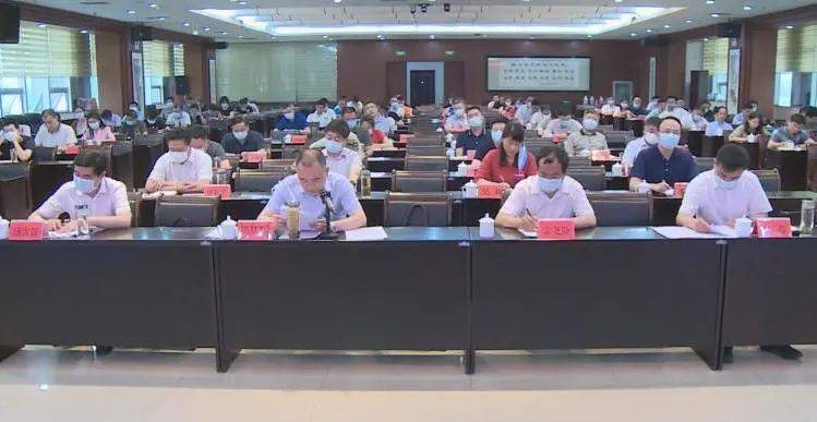 县委副书记,政法委书记杨从国指出——