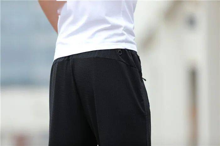 这款黑科技裤子，穿上立马降温！轻薄透气，让你走路自带空调！
