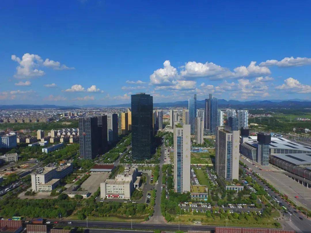 总部中心02时代奢宅丨桂语听澜6月25日澎湃首开恭迎入席