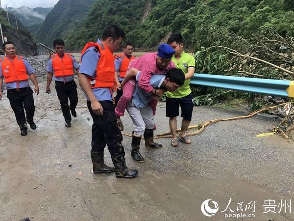 群众|贵州桐梓：打一场战天斗地的抗洪抢险人民战