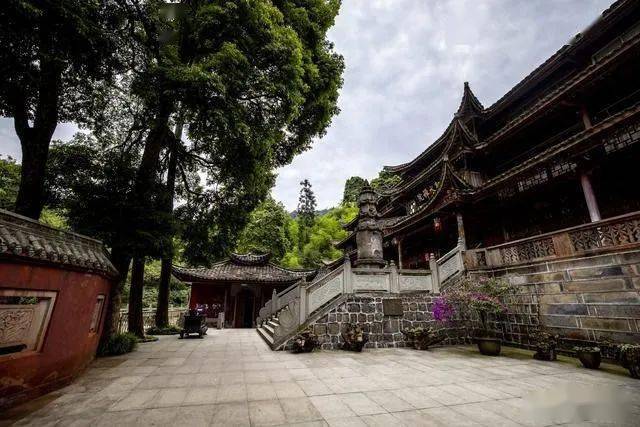 峨眉山里圣水院 | 寺,曾相识_禅院