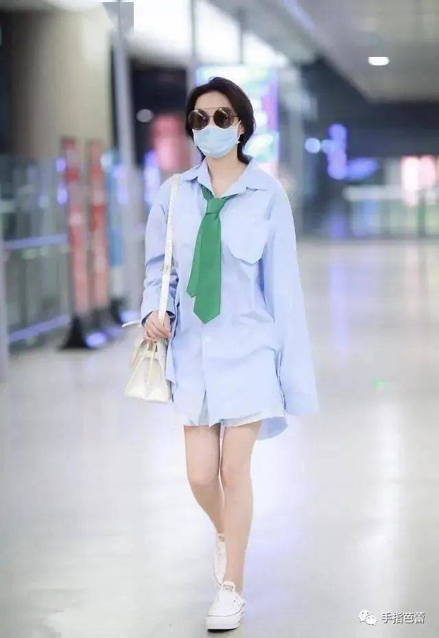 剪短发女生穿搭夏天 9da994ae34d6443fa82ed6791dc4b7d7.jpeg