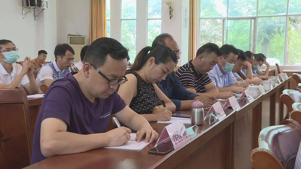 县领导陈家豪,李恳古,刘红祥,米佳立,魏兆刚,赖仕江,十三个专项工作组