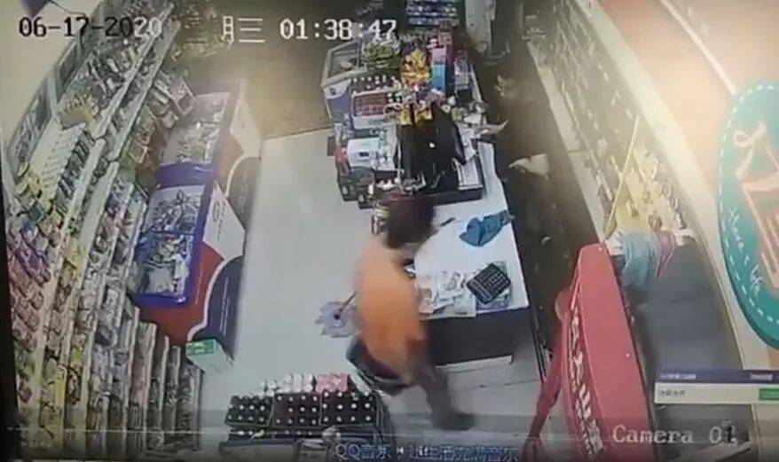 点击图片看原样大小图片