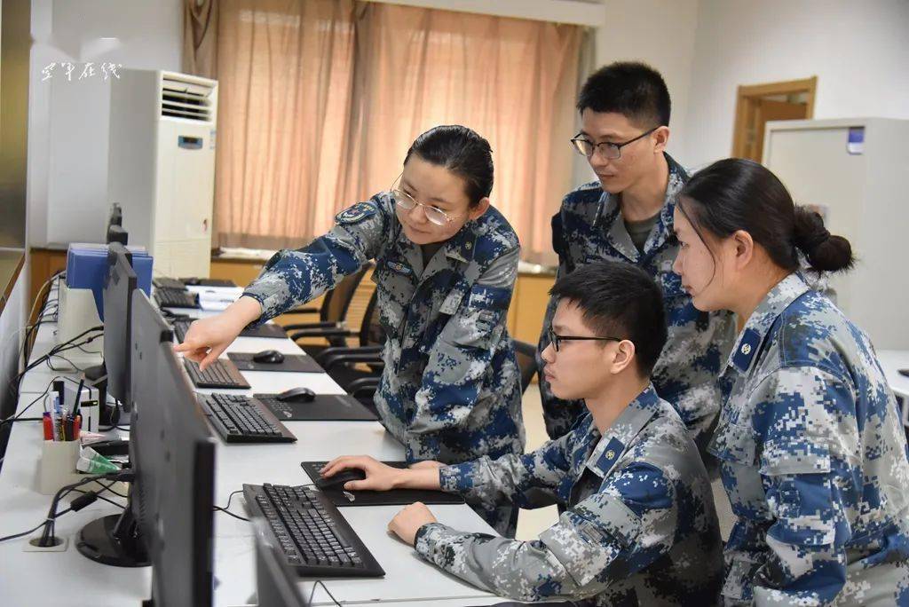 空军面向社会公开招考文职人员第二批网上报名7月1日展开