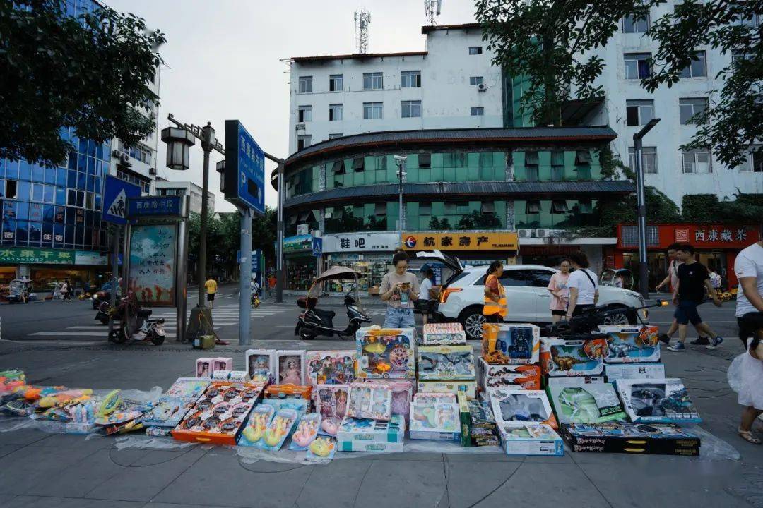 什么时候开始不让摆地摊 20fd236a8b1443879b9d4c922c27cfed.jpeg