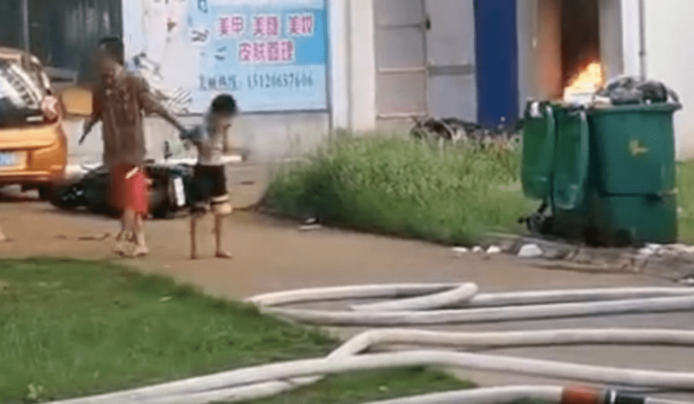 农国|6岁男童被父亲追杀，他竟用头挡刀救人……