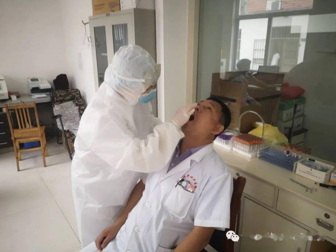 自己怎么做核酸检测的咽拭子 87feb74811cc4a7592d085c1b8a072b2.jpeg