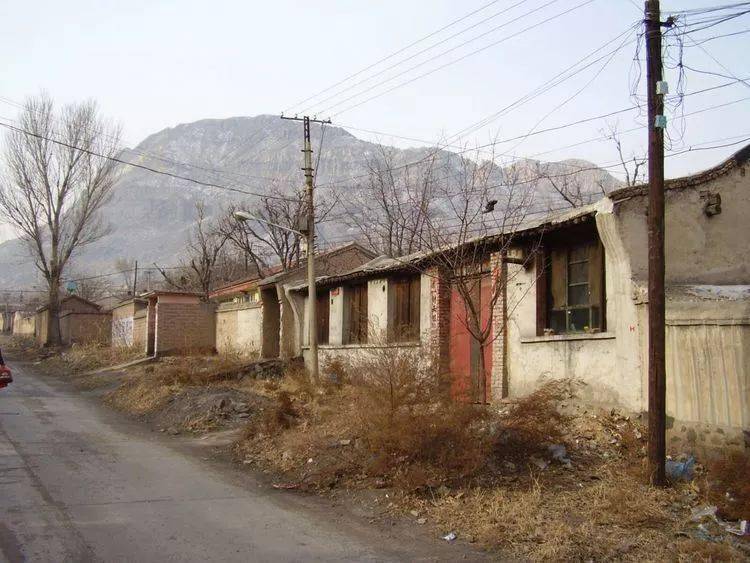 记忆中的下花园煤矿,办公楼,俱乐部,印刷厂,医院,哪张照片击中了你
