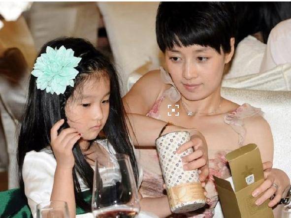 女儿|原创生孩最美六对明星:谢霆锋张柏芝秒杀王菲章子怡